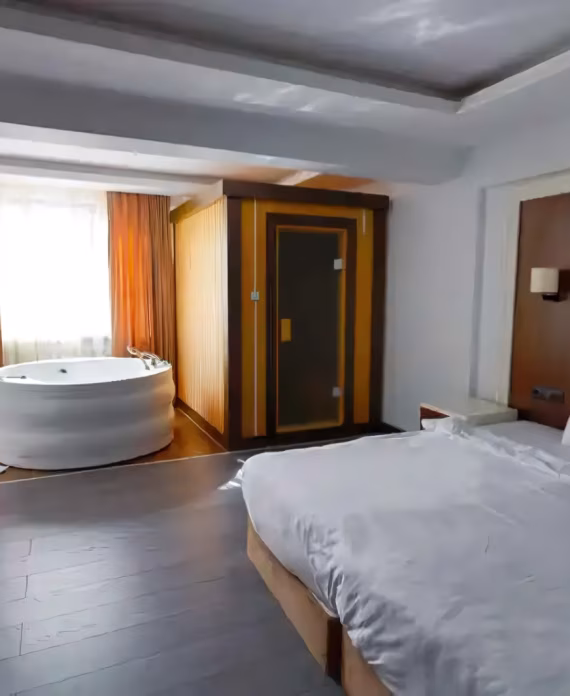 Sauna Isı Yalıtımı İçin Tercih Edilen Ayous Masif Panel Tavanı